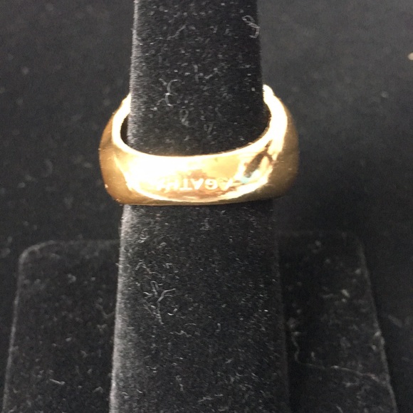 Agatha Paris Cocktail Ring - Picture 5 of 5